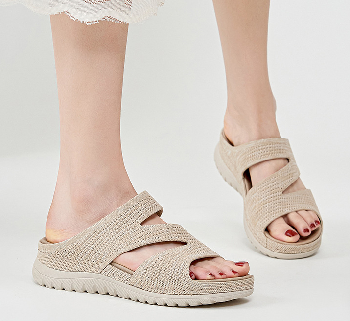 Tiosebon Women's Summer Woven Flip Flops