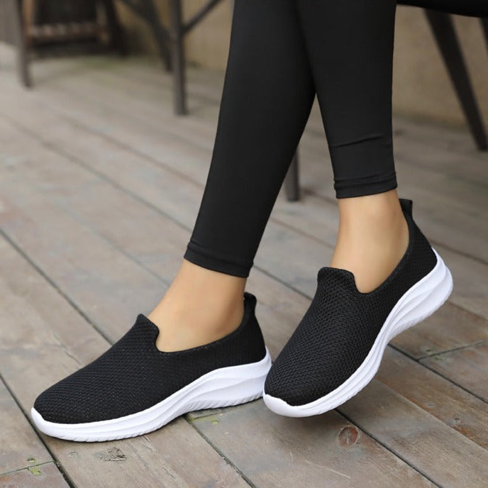 Tiosebon Travel Comfort Walking Shoes-Black