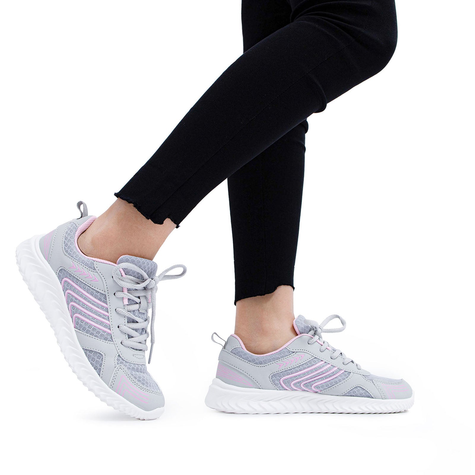 Women's Mesh Outdoor Sneakers